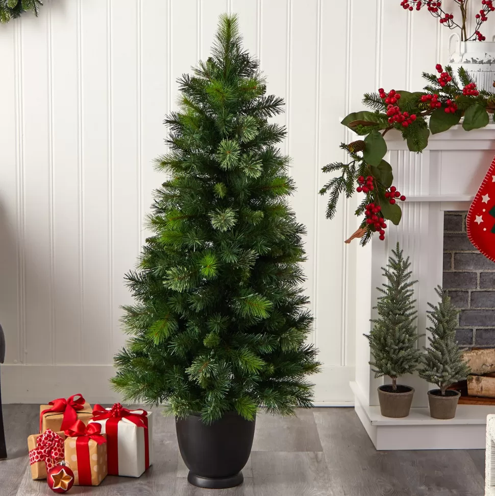 Outlet The Holiday Aisle 4' 6" H Green Realistic Artificial Pine Cashmere Christmas Tree With 100 Led Lights