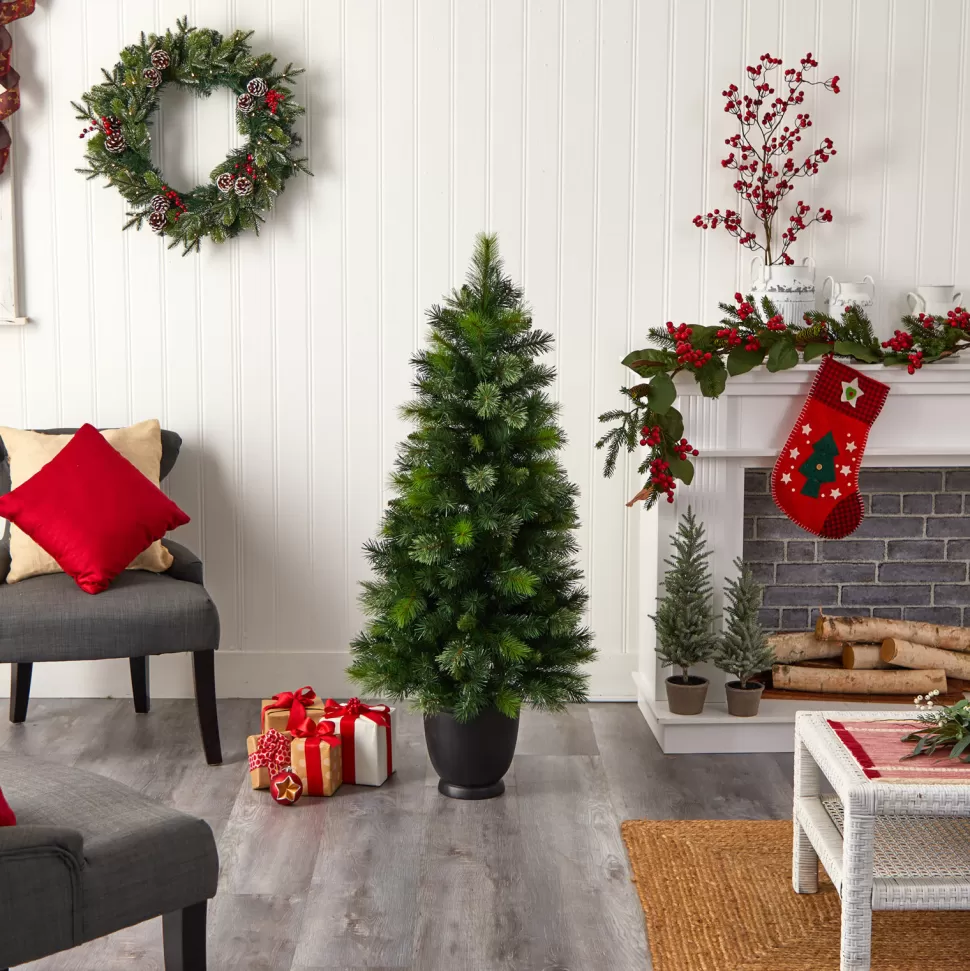 Outlet The Holiday Aisle 4' 6" H Green Realistic Artificial Pine Cashmere Christmas Tree With 100 Led Lights