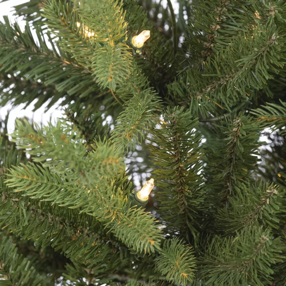 New The Holiday Aisle 5' H Green Realistic Artificial Pine Christmas Tree With 100 Led Lights And Berries