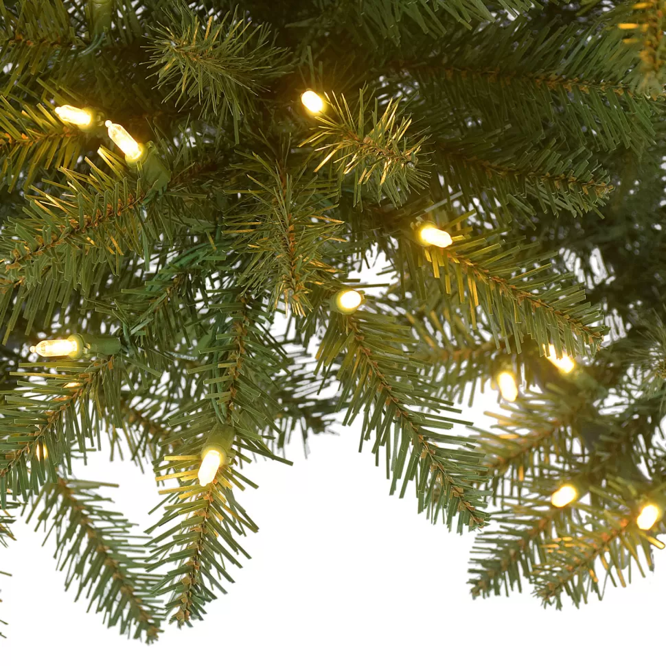 Outlet The Holiday Aisle 9' H Slender Green Pine Christmas Tree With 800 Lights